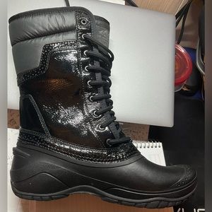 The North Face Shellista II Mid Winter Boots Size 9
